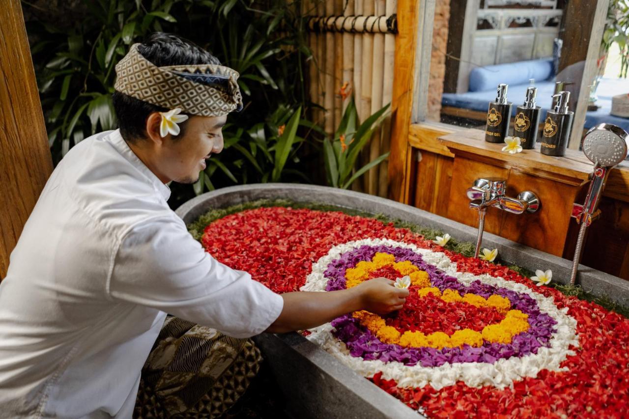 Airsania Ubud Antique Villas Экстерьер фото