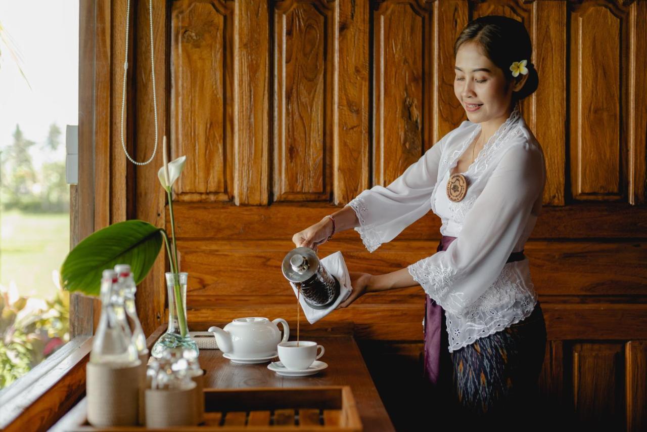 Airsania Ubud Antique Villas Экстерьер фото